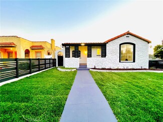 1056 W 84th St, Los Angeles, CA 90044