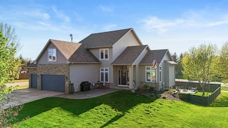 864 Bridle Creek Dr, Jordan, MN 55352