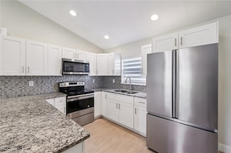 9010 S Indio Cir, Labelle, FL 33935