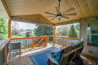 126 S 92nd St, Lincoln, NE 68520