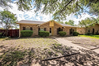 5614 Christie Ln, Garland, TX 75044