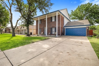 3825 Redbud Dr, La Porte, TX 77571