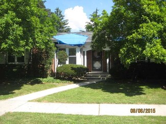 2035 S 20th Ave, Broadview, IL 60155