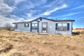 25 Windward Dr, Moriarty, NM 87035
