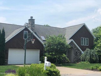 57 Tamanini Dr, Wyoming, PA 18644