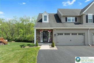 2376 Creekside Dr, Coplay, PA 18037