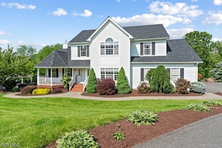 7 Links Ct, Sparta, NJ 07871