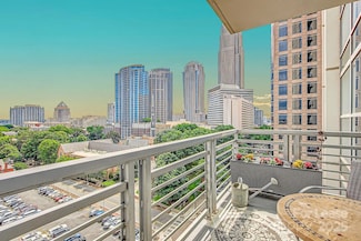 333 W Trade St Unit 1004, Charlotte, NC 28202