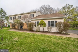 372 Sherwood Dr, Yardley, PA 19067