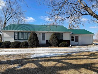 1268 390th Ave, Bryant, IA 52727