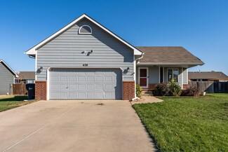 420 Wheatridge Dr, Newton, KS 67114