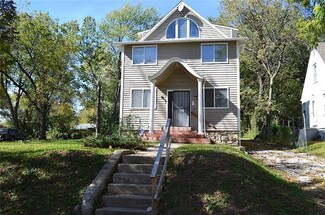 6710 Walrond Ave, Kansas City, MO 64132