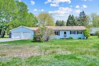 6 Victoria Dr, Colchester, CT 06415