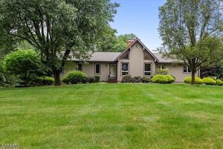 31 Casper Berger Rd, Whitehouse Station, NJ 08889