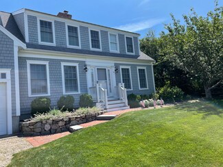 14 Pheasant Cove Cir, Yarmouth Port, MA 02675
