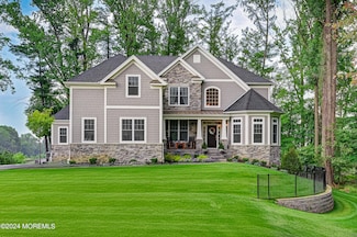 6 Chancery Ct, Middletown Township, NJ 07738
