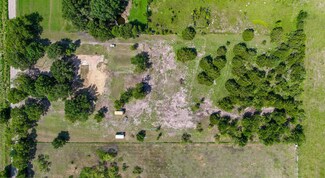 330 Alma Dr, Ennis, TX 75119
