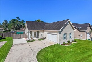 5252 Clementine Ln, Marrero, LA 70072