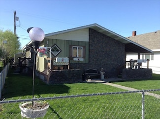 106 E 1st Ave, Odessa, WA 99159
