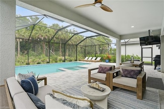 10415 Ventana Ln, Naples, FL 34120