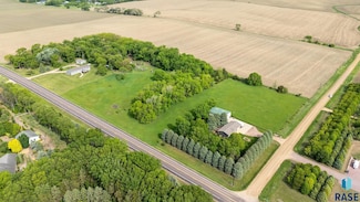 48484 262nd St, Valley Springs, SD 57068
