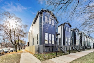 2607 W Carmen Ave, Chicago, IL 60625