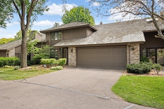 1775 Lexington Ave S Unit 17, Lilydale, MN 55118