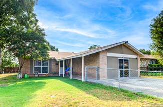 9135 Ocean Gate St, San Antonio, TX 78242