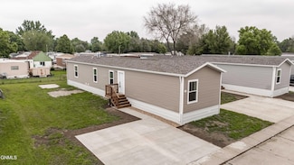 102 W Deer St, Mandan, ND 58554