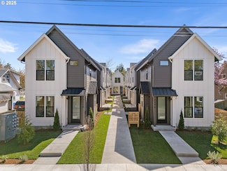 6024 NE Mason St, Portland, OR 97218