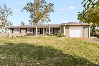 4 Rockingham Dr, Columbia, MO 65203