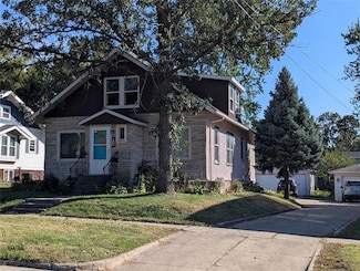 625 S 3rd Ave W, Newton, IA 50208