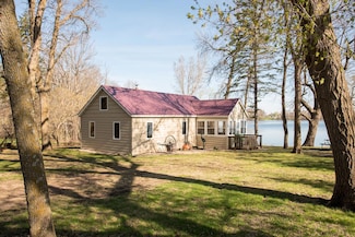 17673 Burros Ln NW, Evansville, MN 56326