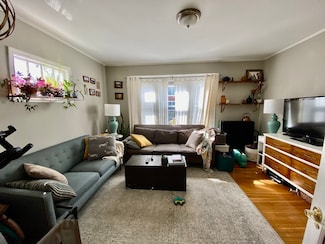 12 Saint Peter St Unit 1, Jamaica Plain, MA 02130