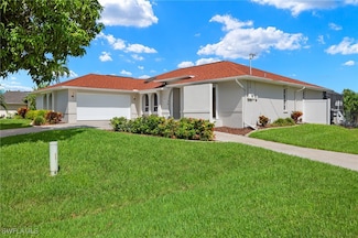 2223 SE 10th Ln, Cape Coral, FL 33990