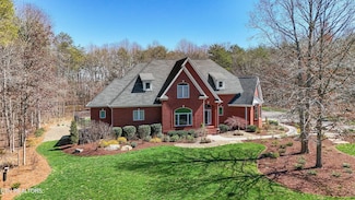 14176 Northshore Dr, Lenoir City, TN 37772