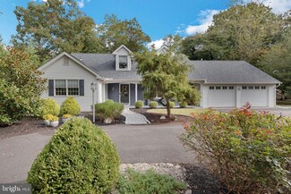 20 N Lakeside Dr W, Medford, NJ 08055