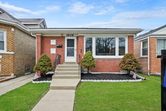 3626 N Oriole Ave, Chicago, IL 60634