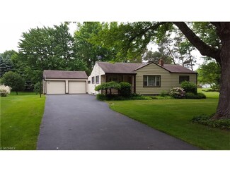 44 Ward Ave, New Middletown, OH 44442