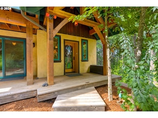 4010 White Fir Dr, Mount Hood, OR 97041