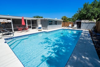 4386 Bamboo Dr, Palm Beach Gardens, FL 33410