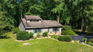 185 Brookside Ln, Nazareth, PA 18064