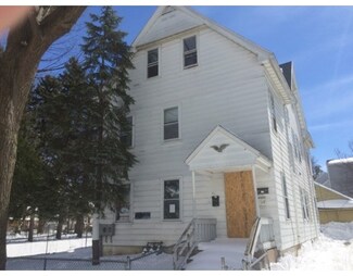 107 Orchard St, Springfield, MA 01107