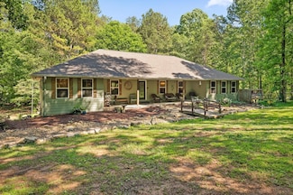 204 Chapman Ct, Lafayette, GA 30728
