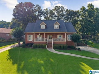 315 Roundabout Dr, Trussville, AL 35173