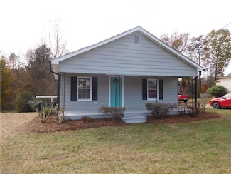 3830 Robinhood Rd, Winston Salem, NC 27106