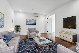12 Belvidere St Unit 2-F, Brooklyn, NY 11206