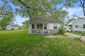 721 S Wellington St, South Bend, IN 46619