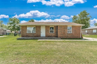 1515 E Catalina St, Wichita, KS 67216