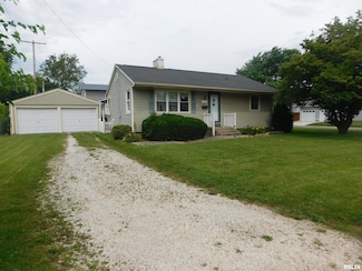 1903 S East St, Jacksonville, IL 62650